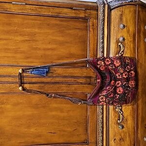 Handmade embroidered fabric crossbody from Costa Rica